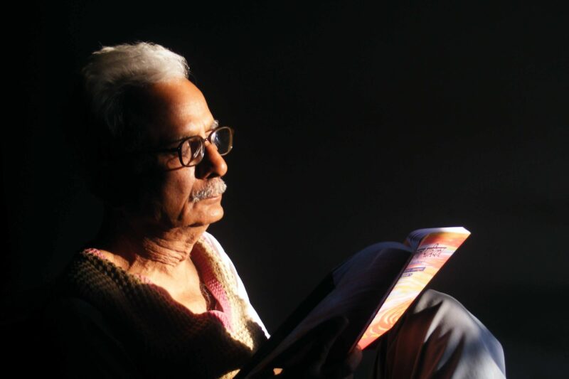 ज्ञानपीठ पुरस्कार विजेता विनोद कुमार शुक्ल आईसीयू में भर्ती -फेफड़ों में पानी, पूरे देश से दुआएं