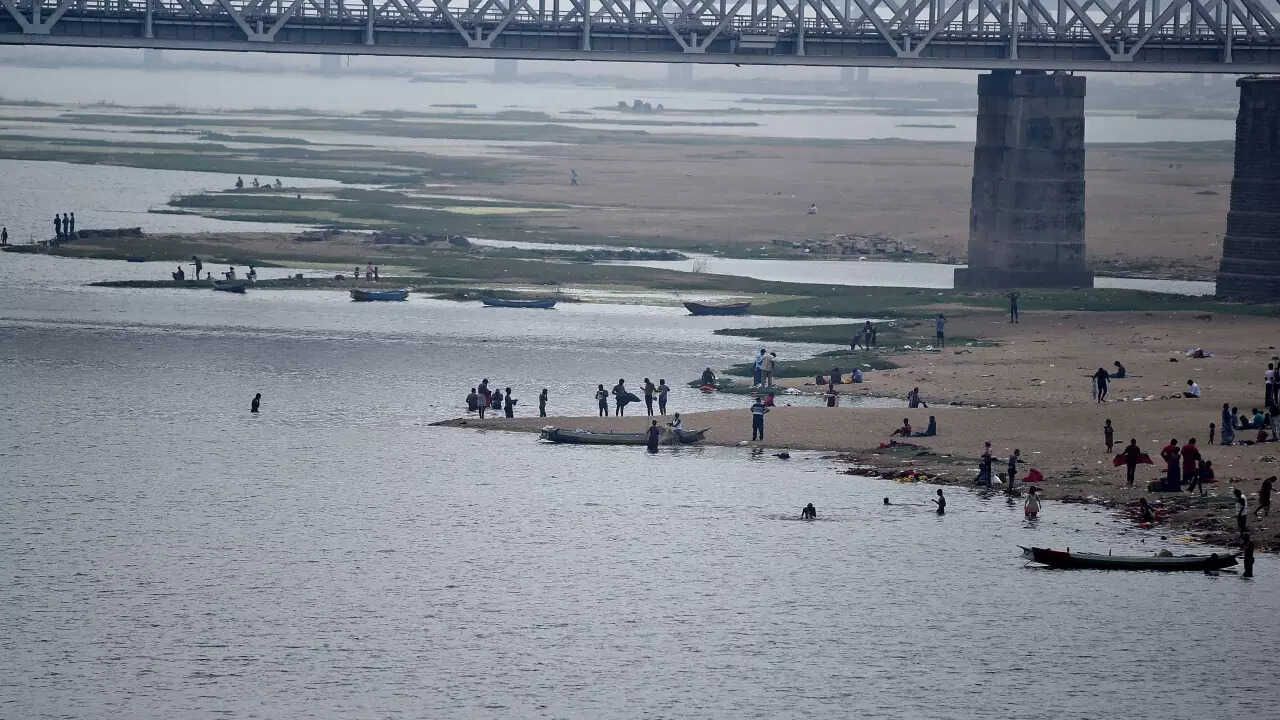 India extends two oldest water tribunals by 1 year