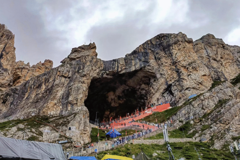 Amarnath Yatra 2026: Second batch of 3,865 pilgrims leave Jammu