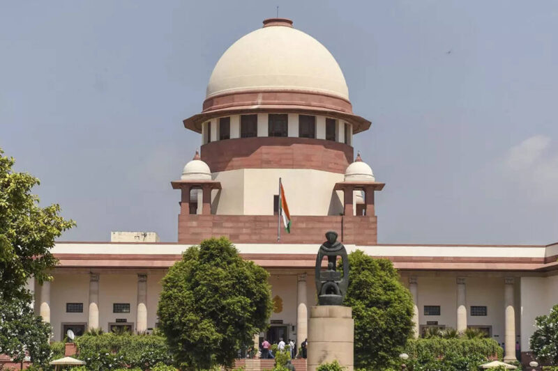 Disinheriting loving wife makes will suspicious: SC