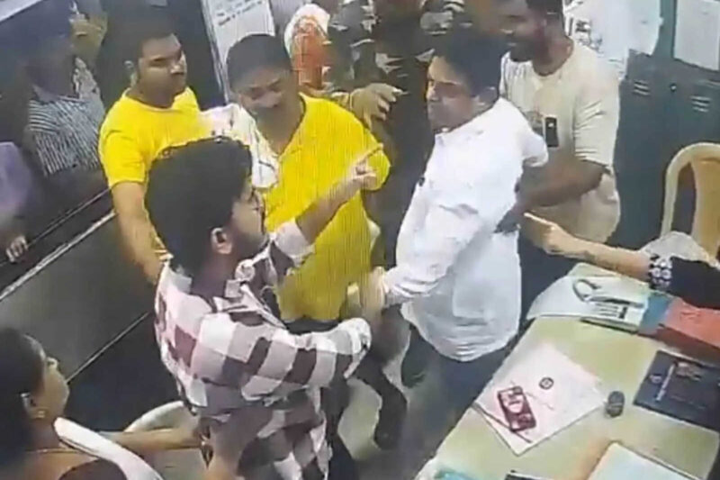 Doctors' assault: Maharashtra IMA suspends July 20 strike after HC stays Shiv Sena corporator's bail