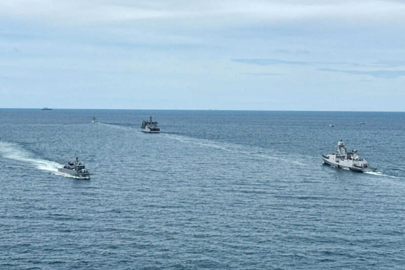 Indian Navy foils piracy bid in Gulf of Aden; MARCOS secure cargo ship carrying critical consignment for India