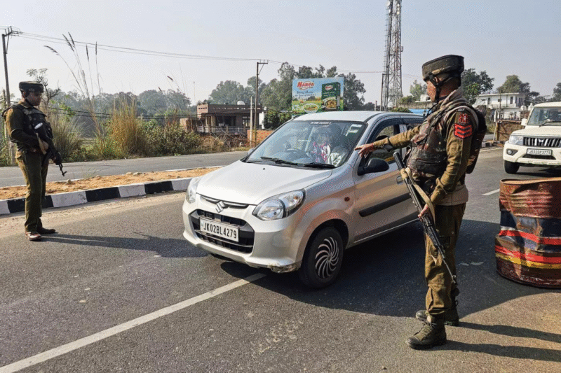 J&K police arrest OGW who facilitated over dozen infiltration bids