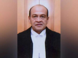 'Resigned judge' can't be impeached, say constitutional experts
