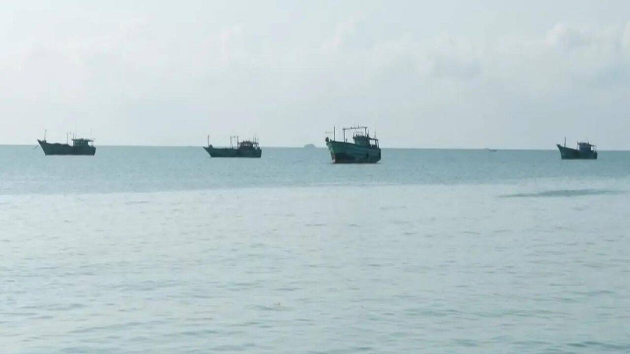 Seven fishermen missing as their boat failed to return harbour, search under way